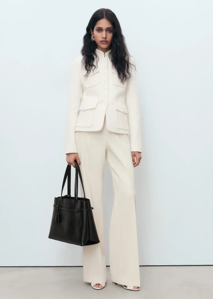 Bouclé sako s kapsami Bouclé sako s kapsami