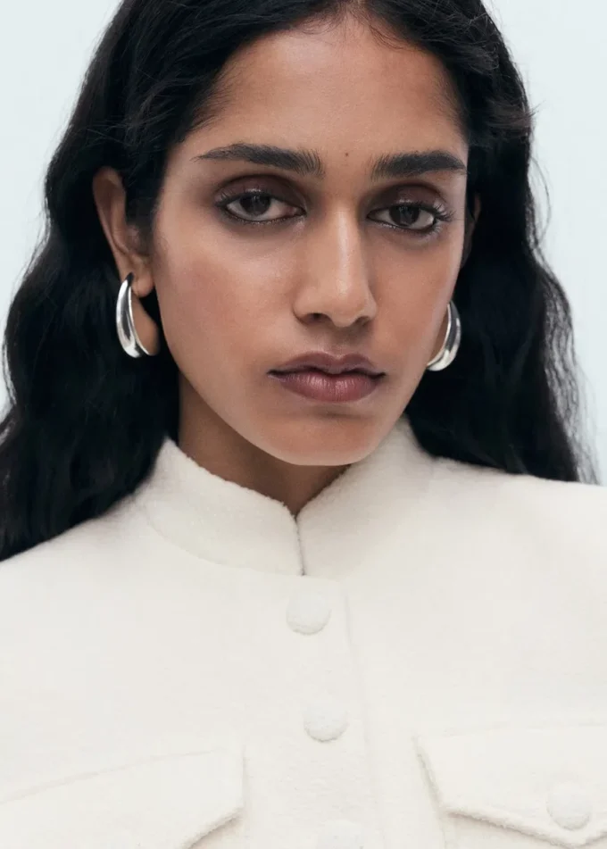 Bouclé sako s kapsami Bouclé sako s kapsami