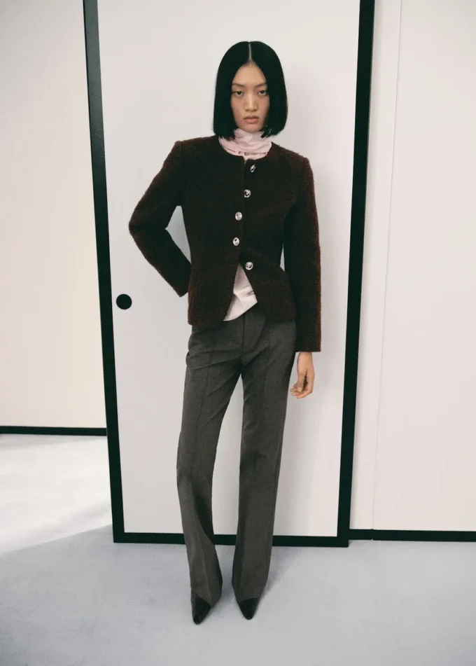 Bouclé sako s knoflíky s drahokamy Bouclé sako s knoflíky s drahokamy