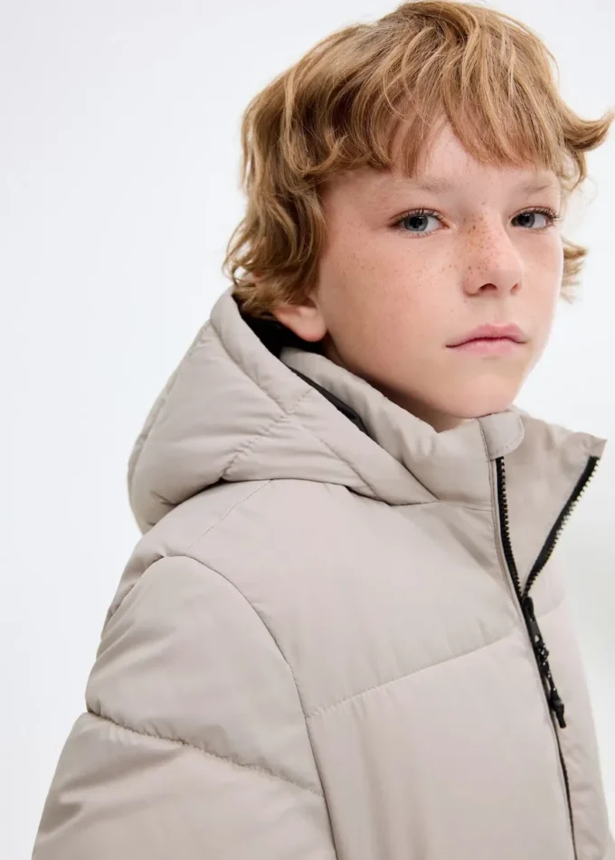 Bunda s kapucí Bunda s kapucí