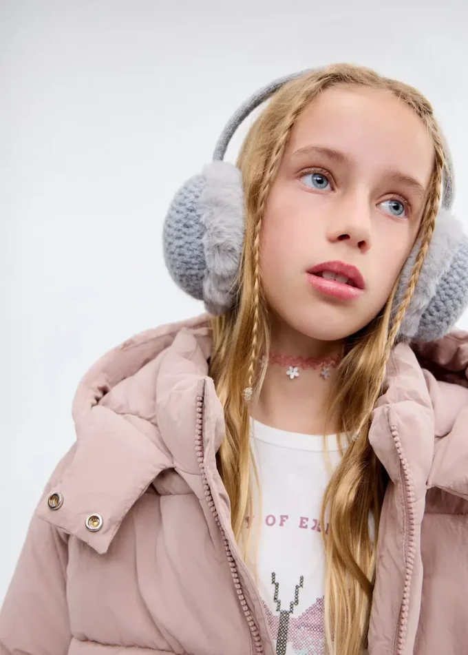 Bunda s kapucí Bunda s kapucí