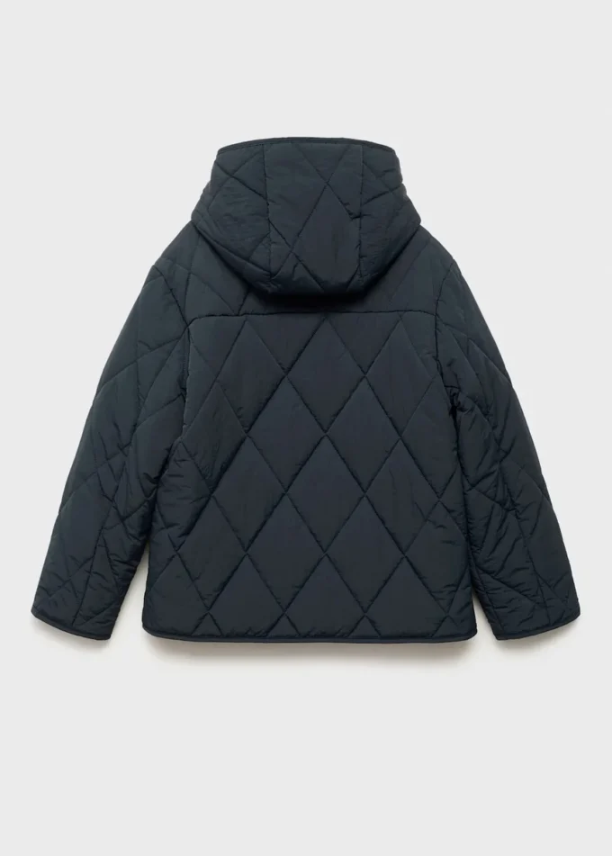 Bunda s kapucí Bunda s kapucí