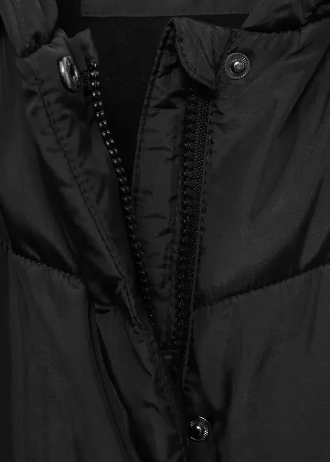 Bunda s kapucí Bunda s kapucí