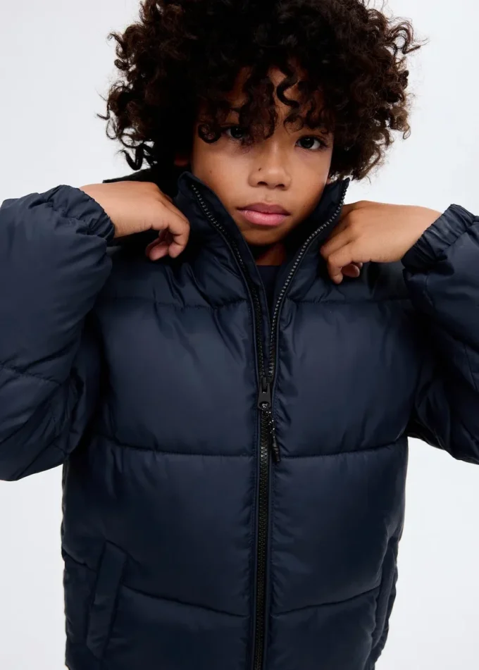 Dlouhý kabát s vycpanou podšívkou Dlouhý kabát s vycpanou podšívkou