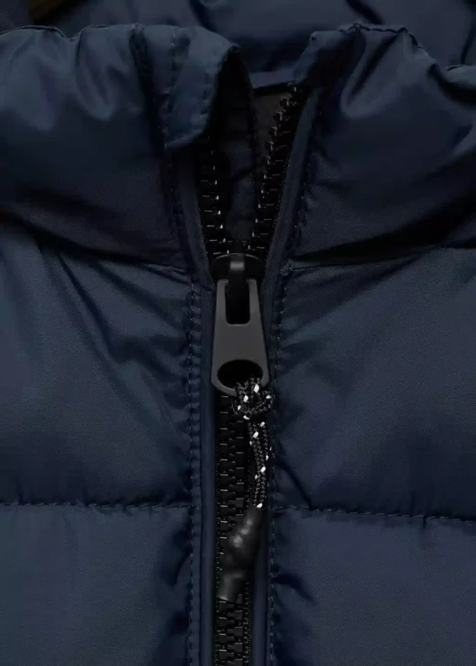 Dlouhý kabát s vycpanou podšívkou Dlouhý kabát s vycpanou podšívkou