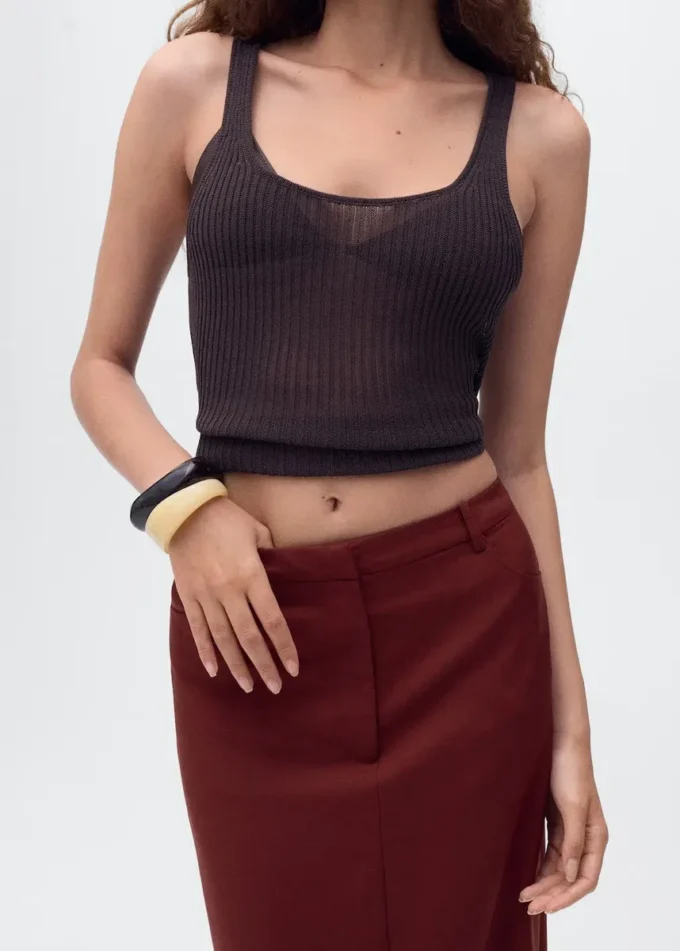 Dlouhá pouzdrová sukně s rozparkem Dlouhá pouzdrová sukně s rozparkem