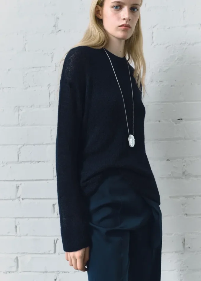 Dlouhé rozšiřující se kalhoty Dlouhé rozšiřující se kalhoty