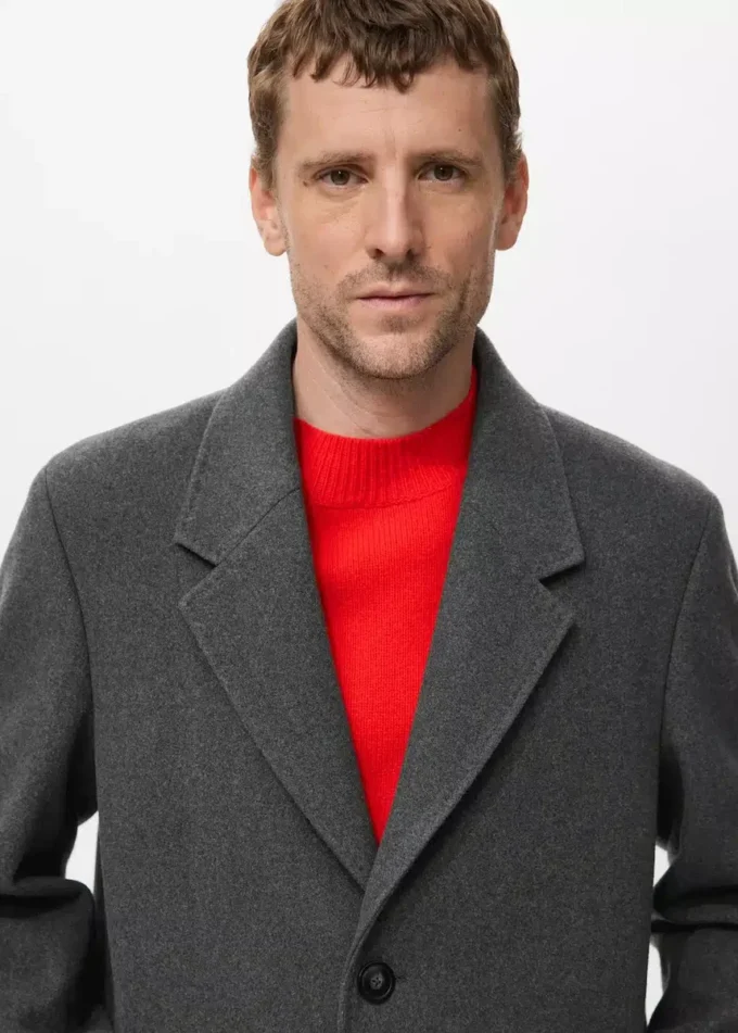 Dlouhý vlněný kabát Dlouhý vlněný kabát