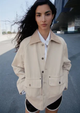 Džínová bunda s kontrastním límcem