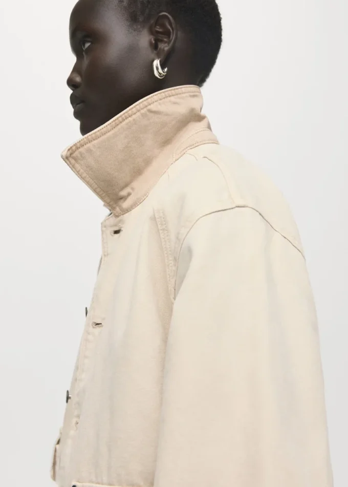 Džínová bunda s kontrastním límcem Džínová bunda s kontrastním límcem