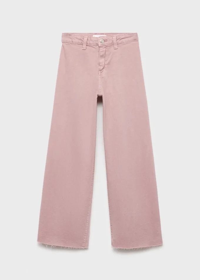 Džíny s širokými nohavicemi a nízkým roztřepeným lemem Džíny s širokými nohavicemi a nízkým roztřepeným lemem