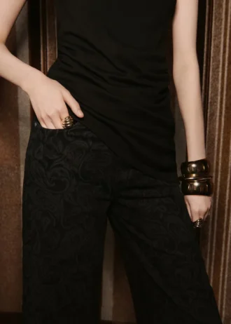 Džíny s širokými nohavicemi a potiskem paisley