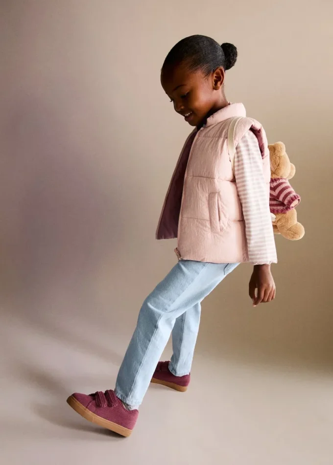 Džíny s knoflíky a papírovými kapsami