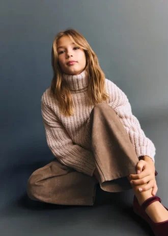 Džíny s květinovým potiskem a rovným střihem