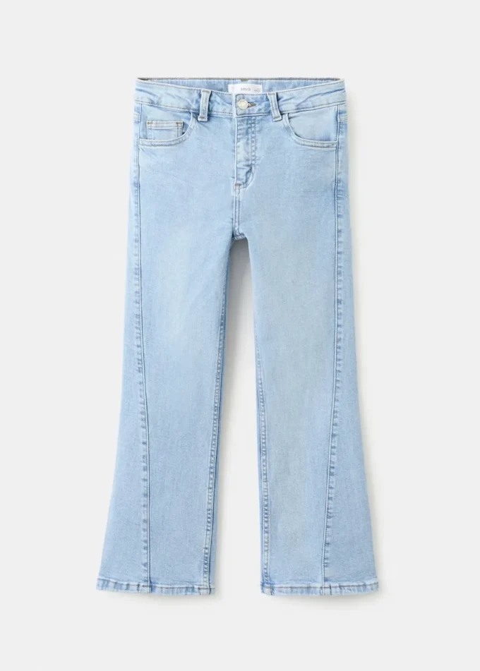 Džíny s ozdobnými švy a rozšířenými nohavicemi Džíny s ozdobnými švy a rozšířenými nohavicemi