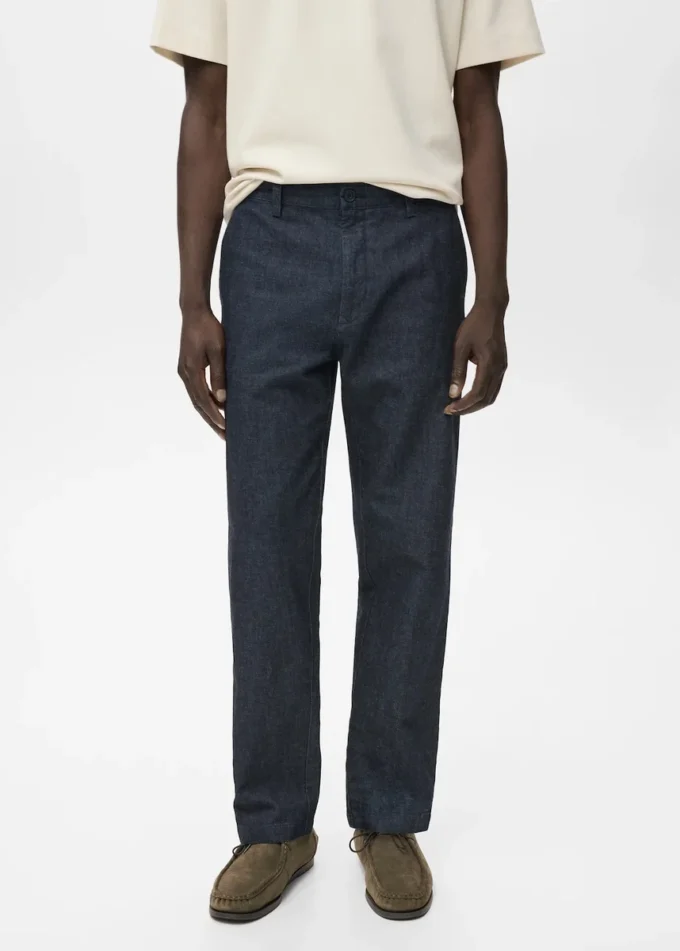 Džíny s rovným střihem v tmavé barvě Džíny s rovným střihem v tmavé barvě