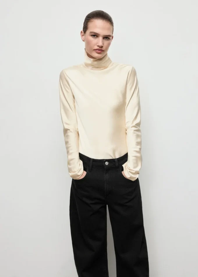 Džíny s vysokým pasem Džíny s vysokým pasem