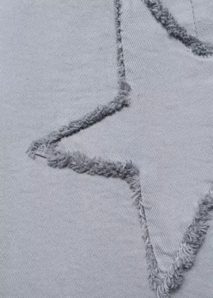 Džíny s vyšívanými hvězdami Džíny s vyšívanými hvězdami