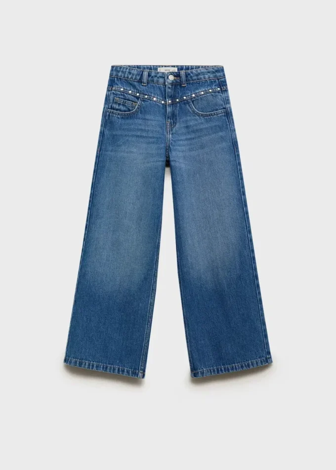 Džíny se širokými nohavicemi a cvočky Džíny se širokými nohavicemi a cvočky