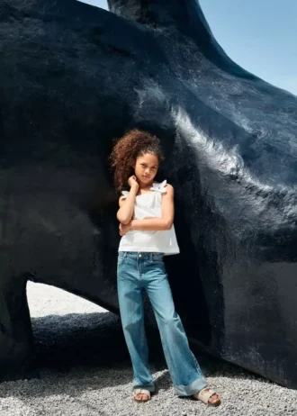 Bavlněné tričko s květinovým detailem