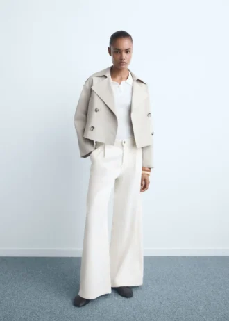 Džíny se širokými nohavicemi a záhyby Džíny se širokými nohavicemi a záhyby