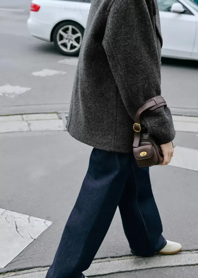 Džíny se středně vysokým pasem a barveným efektem Džíny se středně vysokým pasem a barveným efektem