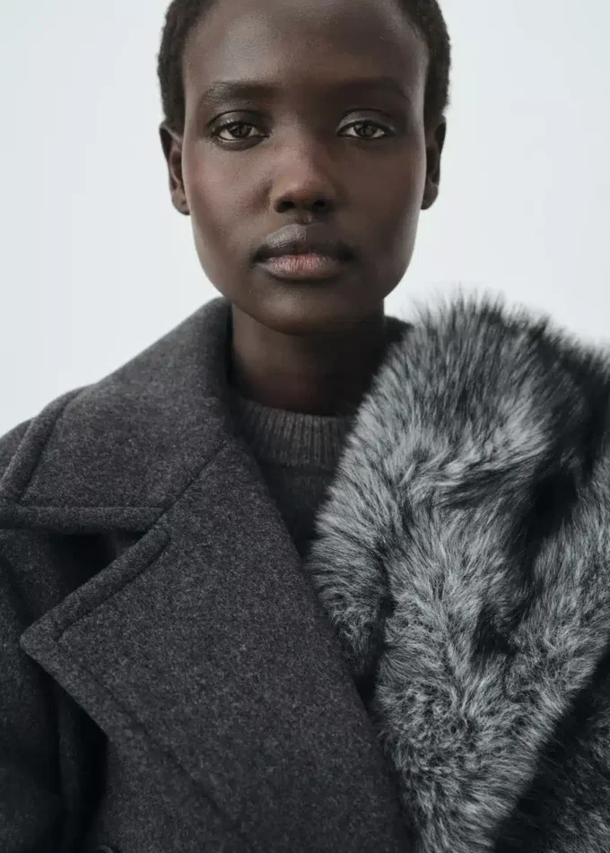 Dvouřadový vlněný kabát Dvouřadový vlněný kabát