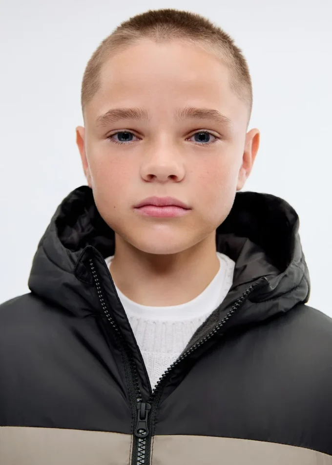 Dvoubarevná prošívaná bunda Dvoubarevná prošívaná bunda