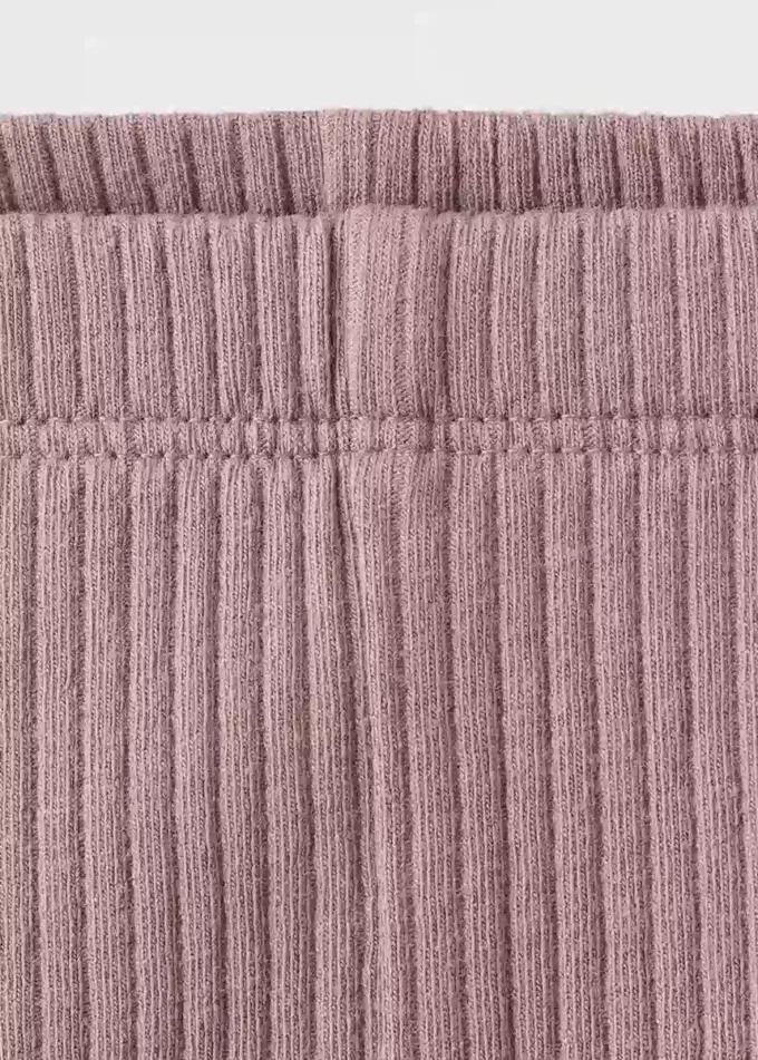 Žebrované legíny Žebrované legíny