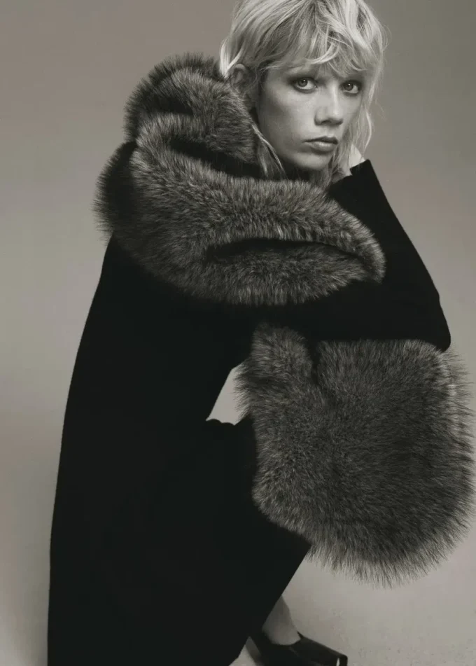 Žebrované pletené šaty ve tvaru písmene A Žebrované pletené šaty ve tvaru písmene A