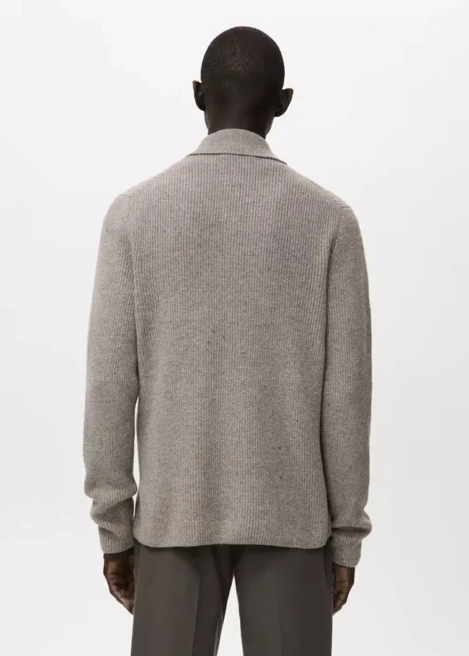 Žebrovaný pletený svetr Žebrovaný pletený svetr