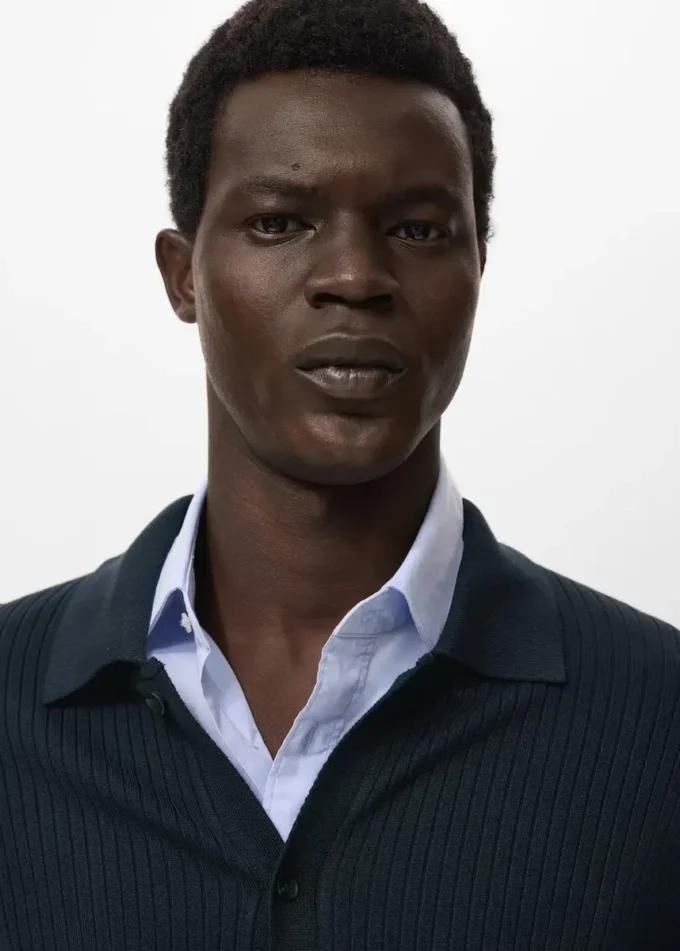 Žebrovaný pletený svetr Žebrovaný pletený svetr