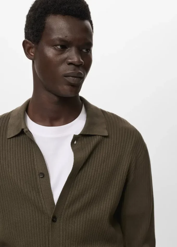 Žebrovaný pletený svetr Žebrovaný pletený svetr