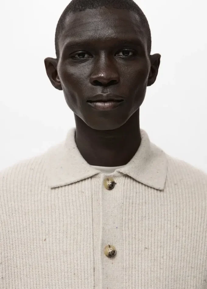 Žebrovaný pletený svetr Žebrovaný pletený svetr