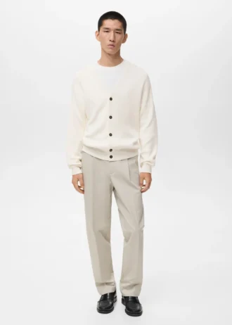 Žebrovaný pletený svetr s knoflíky