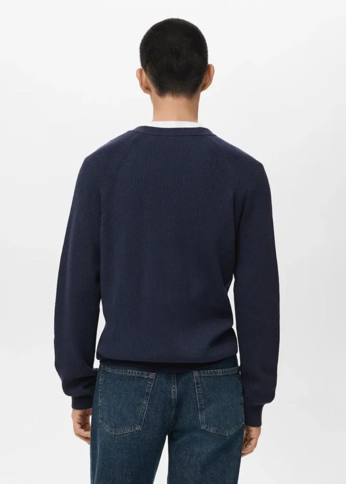 Žebrovaný pletený svetr s knoflíky Žebrovaný pletený svetr s knoflíky