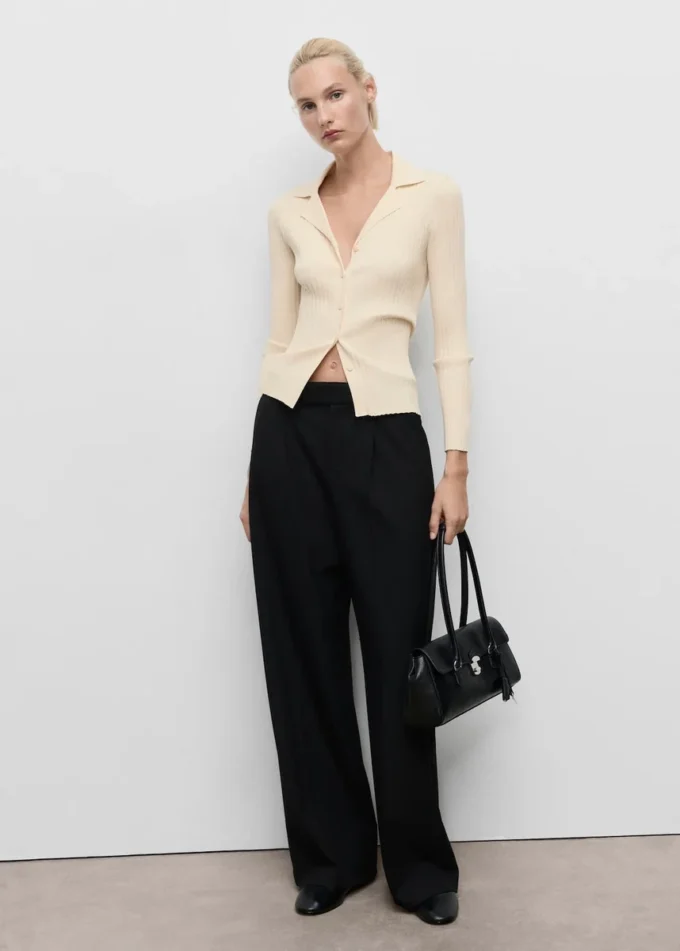 Žebrovaný svetr s klopami Žebrovaný svetr s klopami