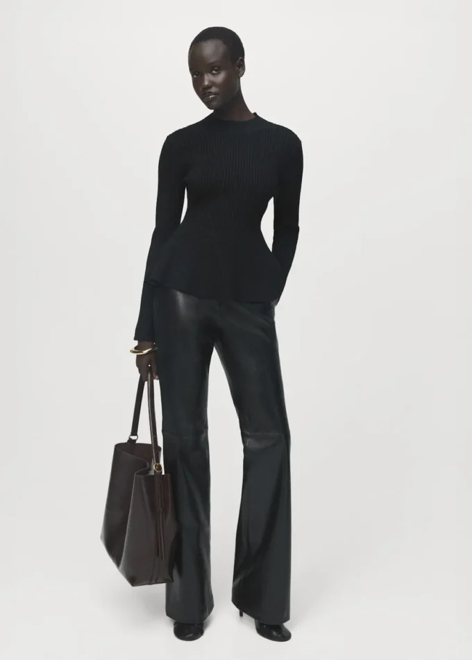 Žebrovaný svetr s peplumem Žebrovaný svetr s peplumem