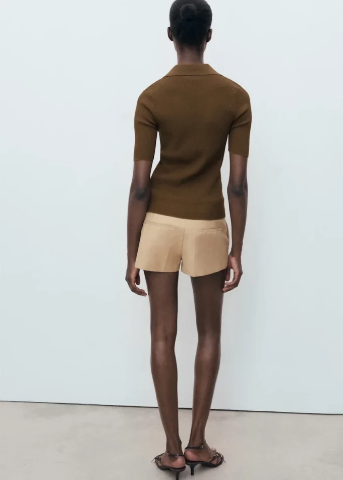 Žebrovaný svetr s rolákem Žebrovaný svetr s rolákem