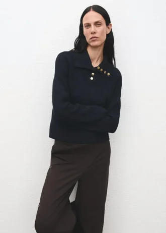 Žebrovaný svetr s rolákem a knoflíky Žebrovaný svetr s rolákem a knoflíky