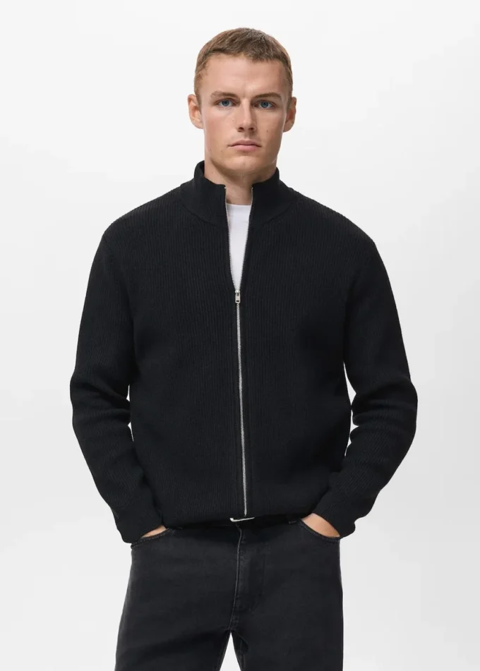 Žebrovaný svetr se zipem Žebrovaný svetr se zipem