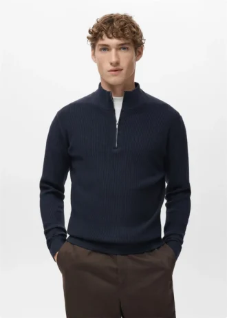 Žebrovaný svetr se zipem u krku