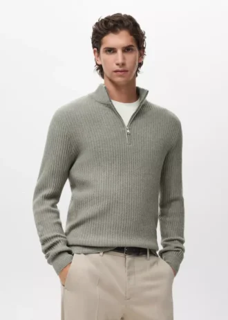 Žebrovaný svetr se zipem u krku