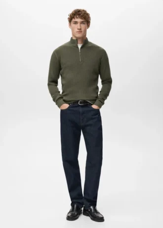 Žebrovaný svetr se zipem u krku