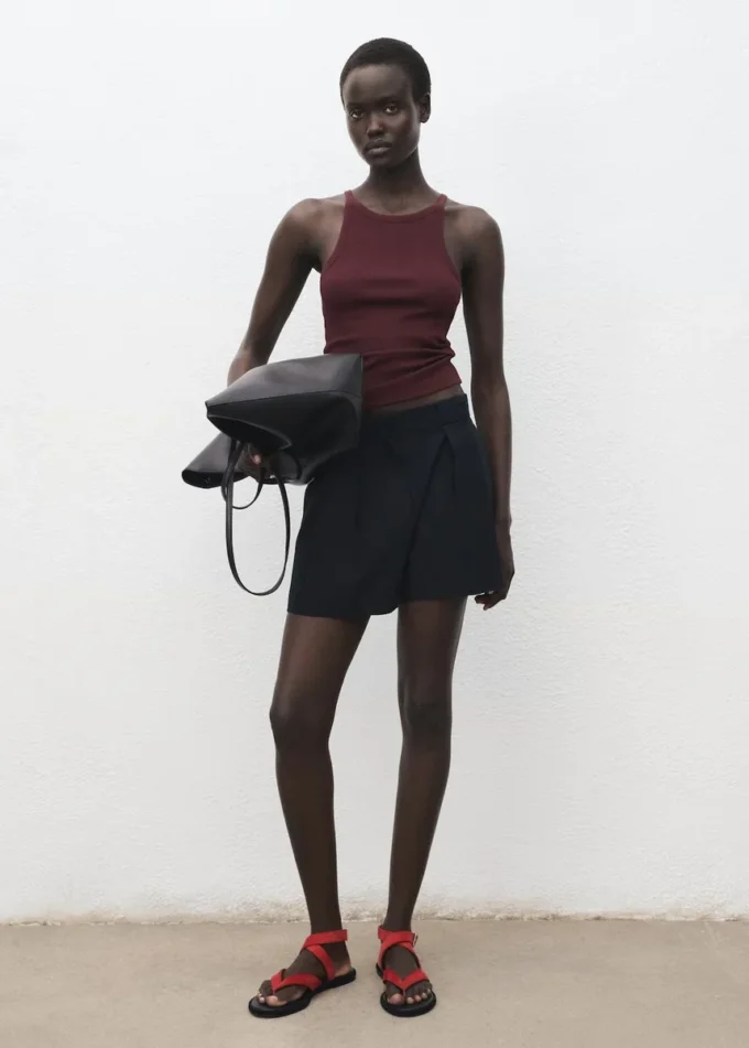 Žebrovaný top z bavlněné směsi Žebrovaný top z bavlněné směsi