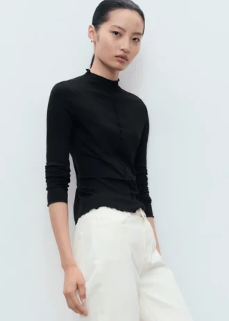 Žebrované tričko s vroubkovaným lemem