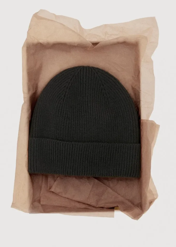 Žebrovaná vlněná čepice