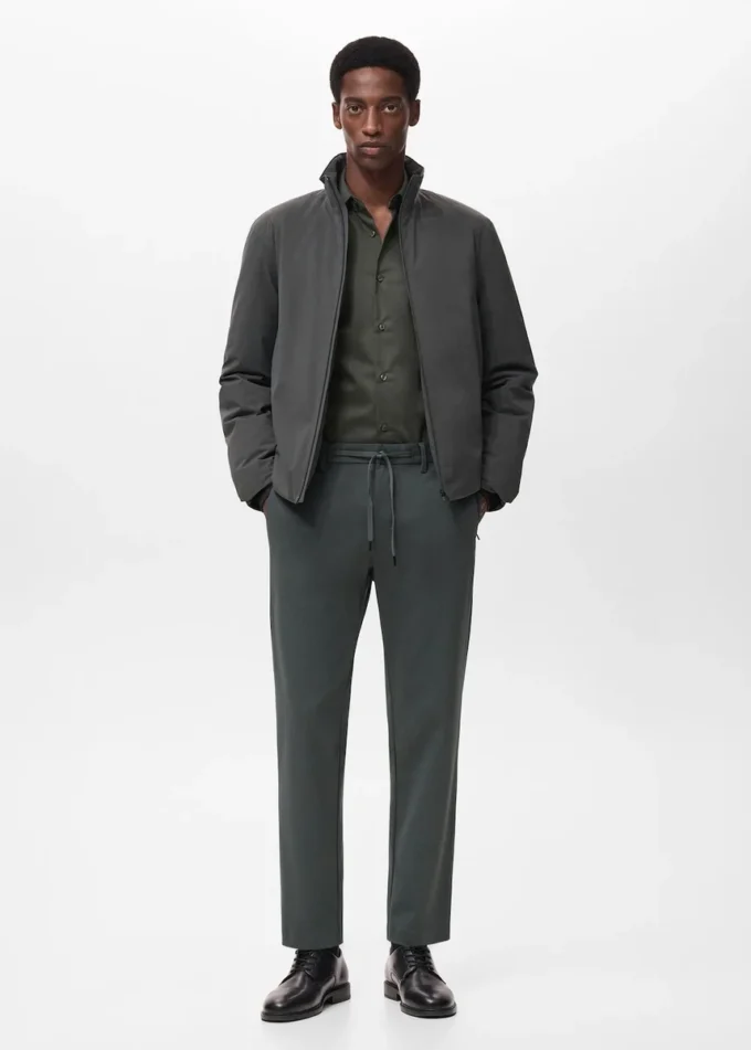 Elastické kalhoty slim fit se stahovací šňůrkou Elastické kalhoty slim fit se stahovací šňůrkou