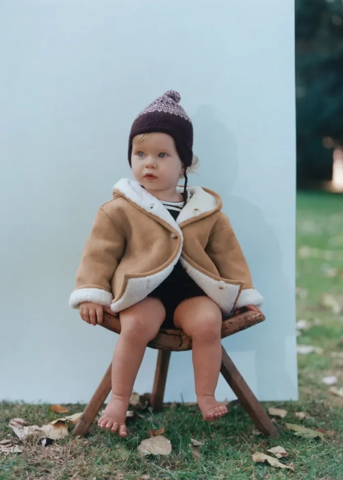 Oboustranný kabát z plyšového materiálu Oboustranný kabát z plyšového materiálu