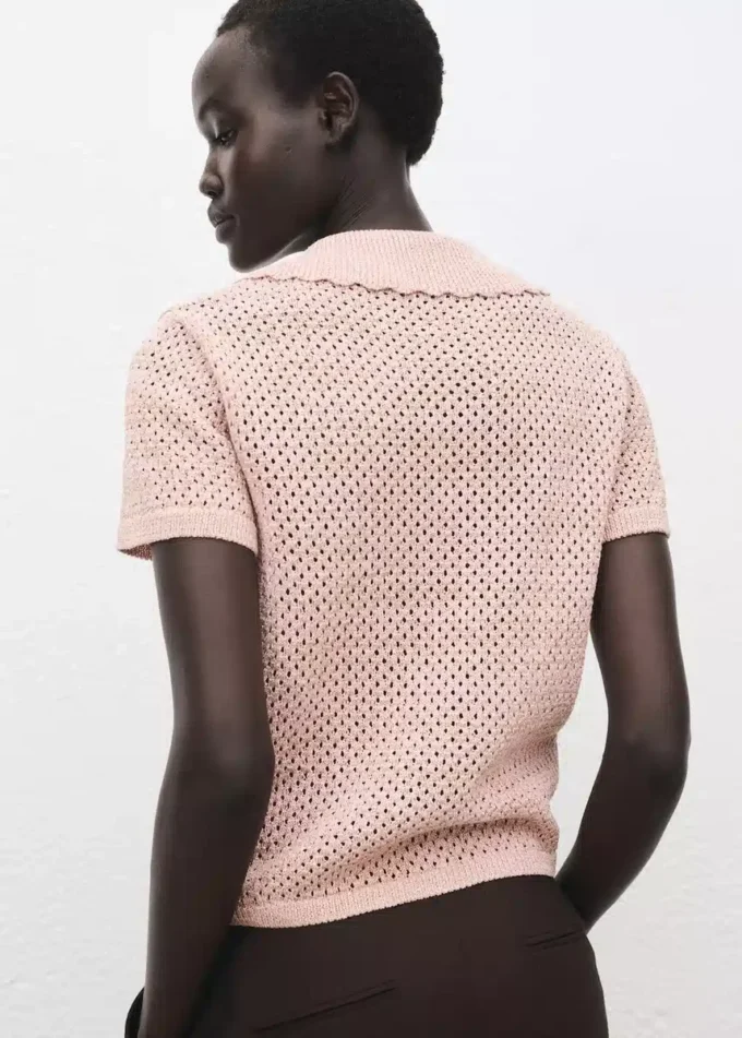 Háčkovaný svetr z lurexu Háčkovaný svetr z lurexu